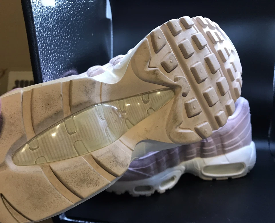 Nike Air Max 95 Premium Barely Rose Talla 8 Foto 4 de 4