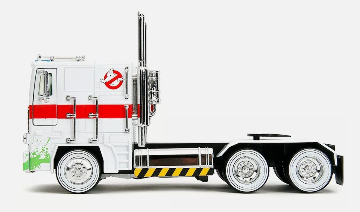 JADA TOYS - Optimus Prime TRANSFORMERS X ECTO-1 mit Grafik
