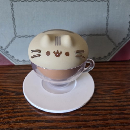 Pusheen The Cat Vinyl Figure With Coffee Mug Catpuccino - Picture 2 of 5