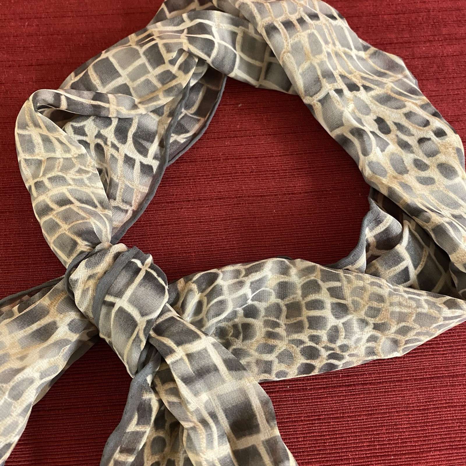 WW Grey And Tan Giraffe Pattern Rectangular Sheer… - image 2