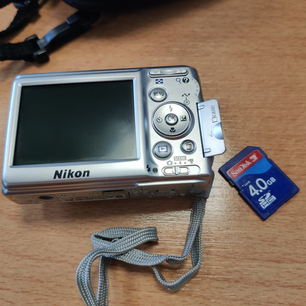 Nikon COOLPIX L12 7.1MP Digital Camera - Matte silver | eBay