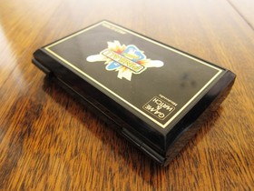 NINTENDO Pinball Game and Watch in Excellent Condition (PB-59) 1983