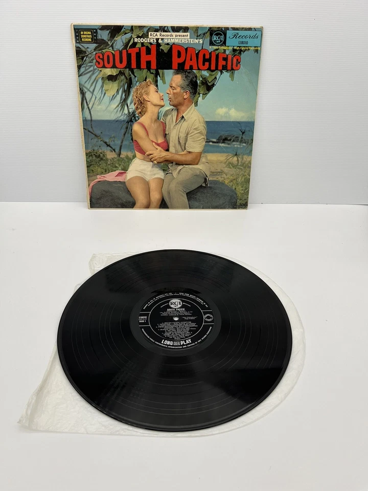 South Pacific Original Soundtrack Rodgers & Hammerstein 1976 Vinyl Record - Image 3 of 4