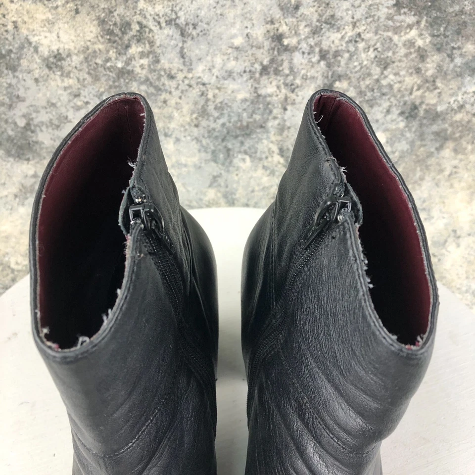 American Eagle AEO Y2k 90's Women's Size 10 Abba Black Leather Chunky Boots - Image 4 of 4