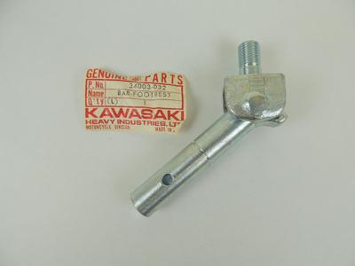 34003-032 NOS Kawasaki Footrest Bar F6 F7 F9 Y500e