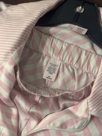 Victoria&rsquo;s Secret Iconic Glazed Satin Afterhours Pajama Set Medium Pink Stripe