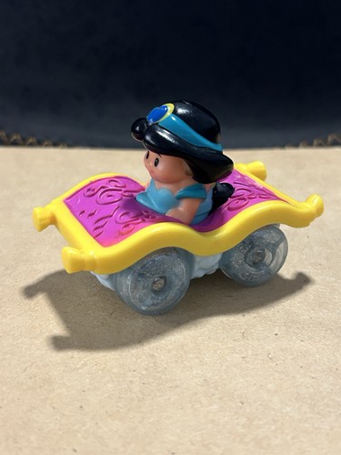 Fisher Price Little People Disney Princess Jasmine Wheelies Magic Carpet Car - Picture 3 of 4
