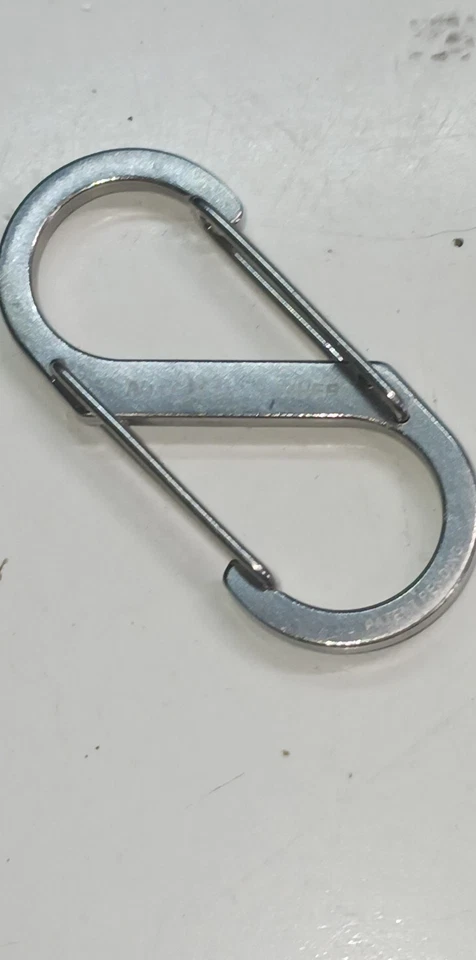 Mosquetón doble de acero inoxidable Nite Ize S-Biner (tamaño: #2 / inoxidable) Foto 2 de 4