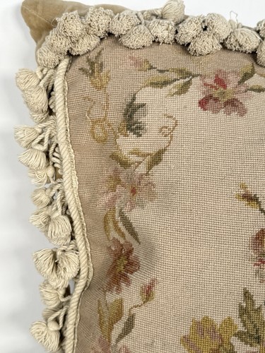 Pair French Country Aubusson 18" Square Shabby Chic Wool Needlepoint Pillows - Picture 8 of 14