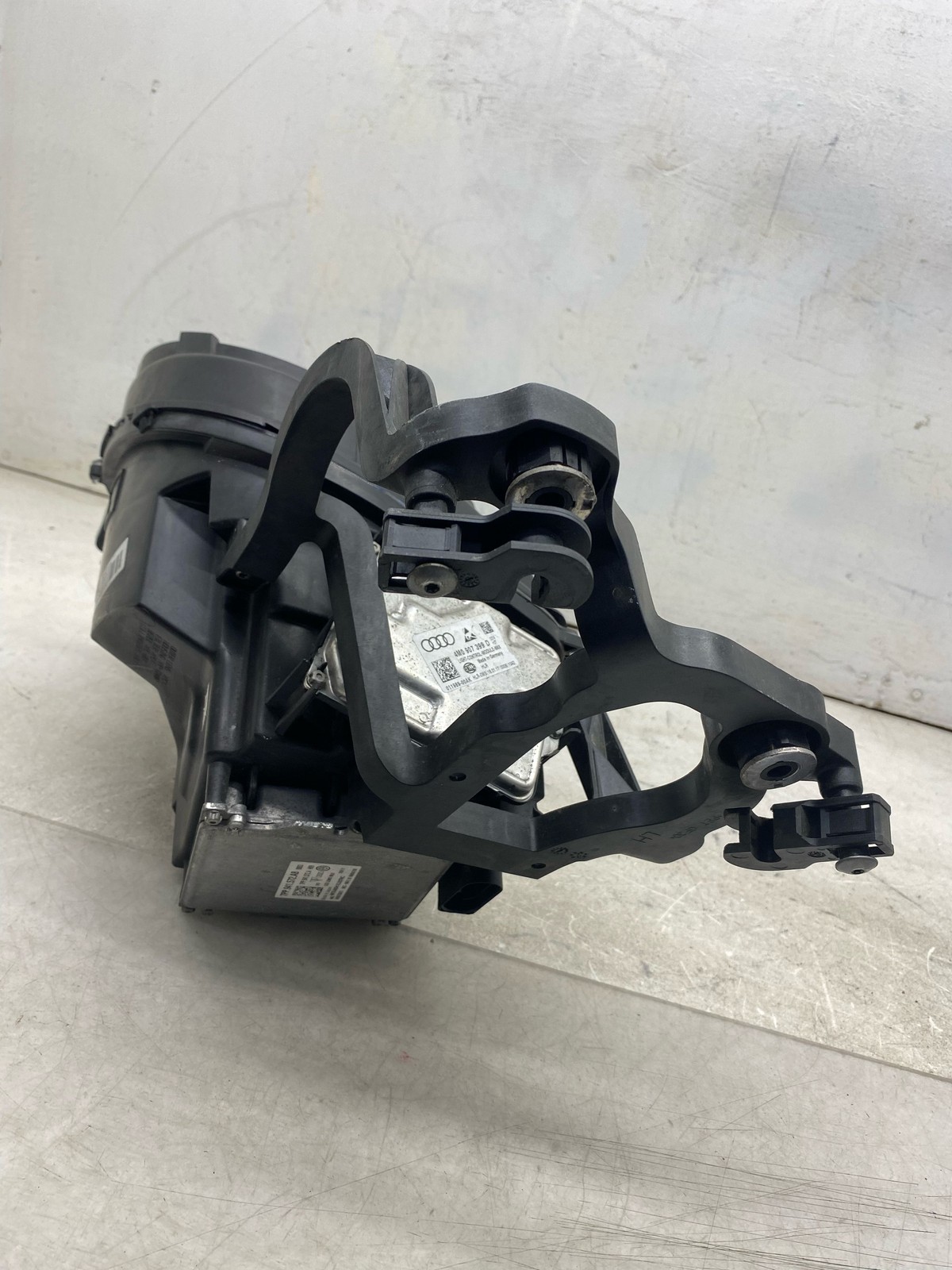 2015-2020 BENTLEY BENTAYGA OEM LH LEFT ADAPTIVE LED HEADLIGHT LAMP 36A941005H
