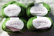 4 KNIT PICKS GLOSS DK PEAPOD GREEN YARN 50G 123 YDS SAME DYE LOT WOOL SILK