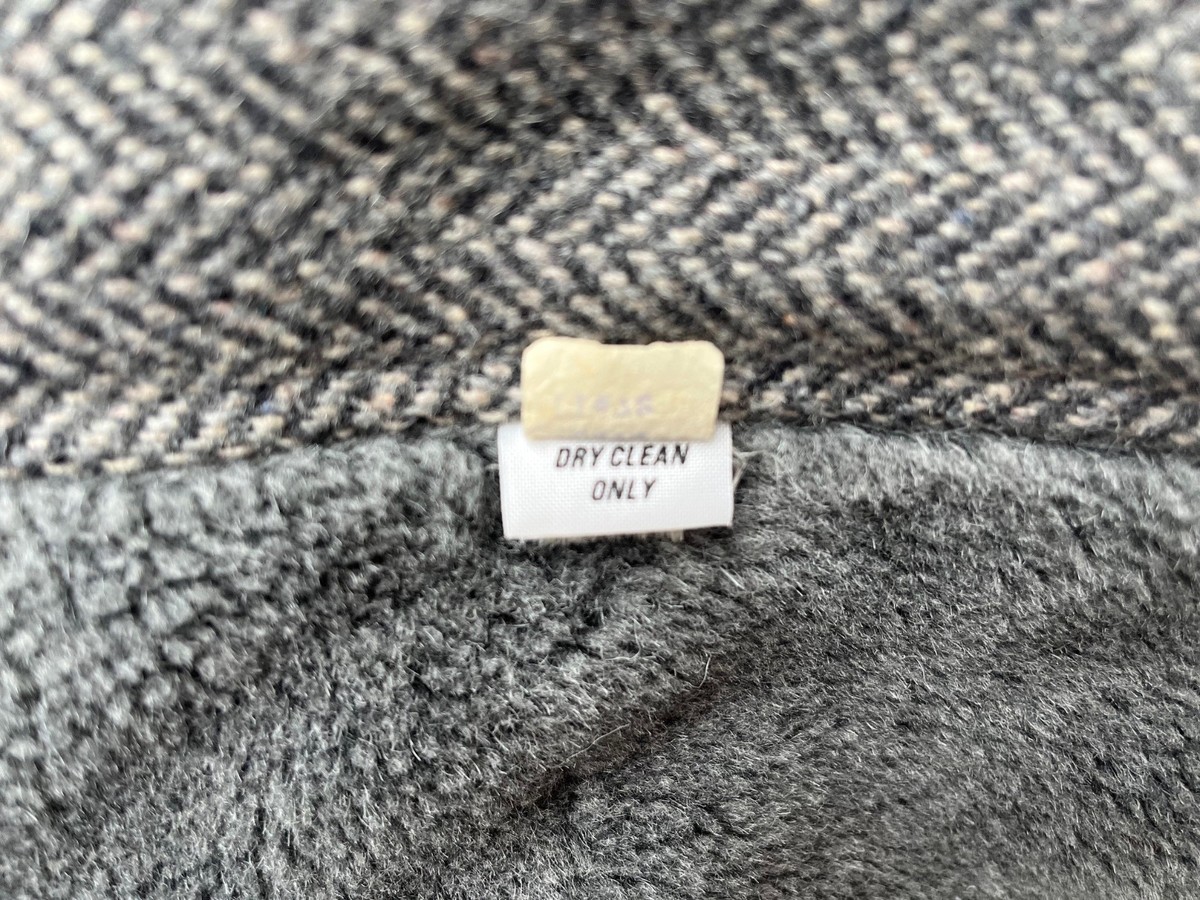 Fox Knapp mens gray herringbone wool coat - size 40 View 6