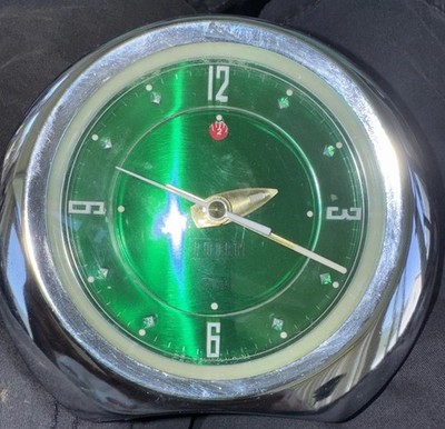 Vintage Alarm Clock Emerald Green Dial Chrome Umbra Shanghai China 1970's