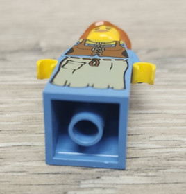 Lego cas490 Kingdoms Peasant Maiden Minifigure From Set 7189 Mill Village Raid