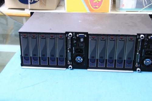 Avid Disc Array 12 x 2500 GB HD - 第 5/7 張圖片