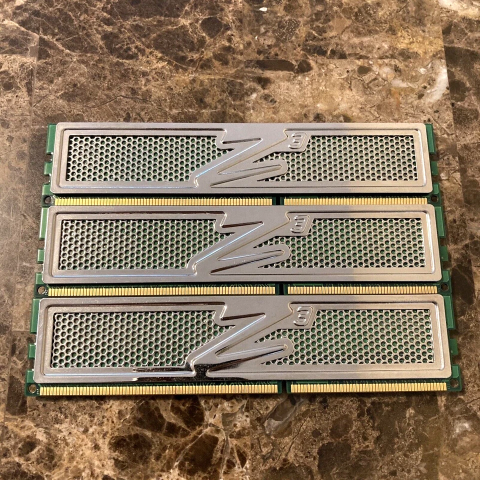 OCZ PC3 10666 Platinum 3GB 3x1GB DDR3 1333MHz Desktop Memory RAM OCZ3P1333LV3GK - Image 2 of 4