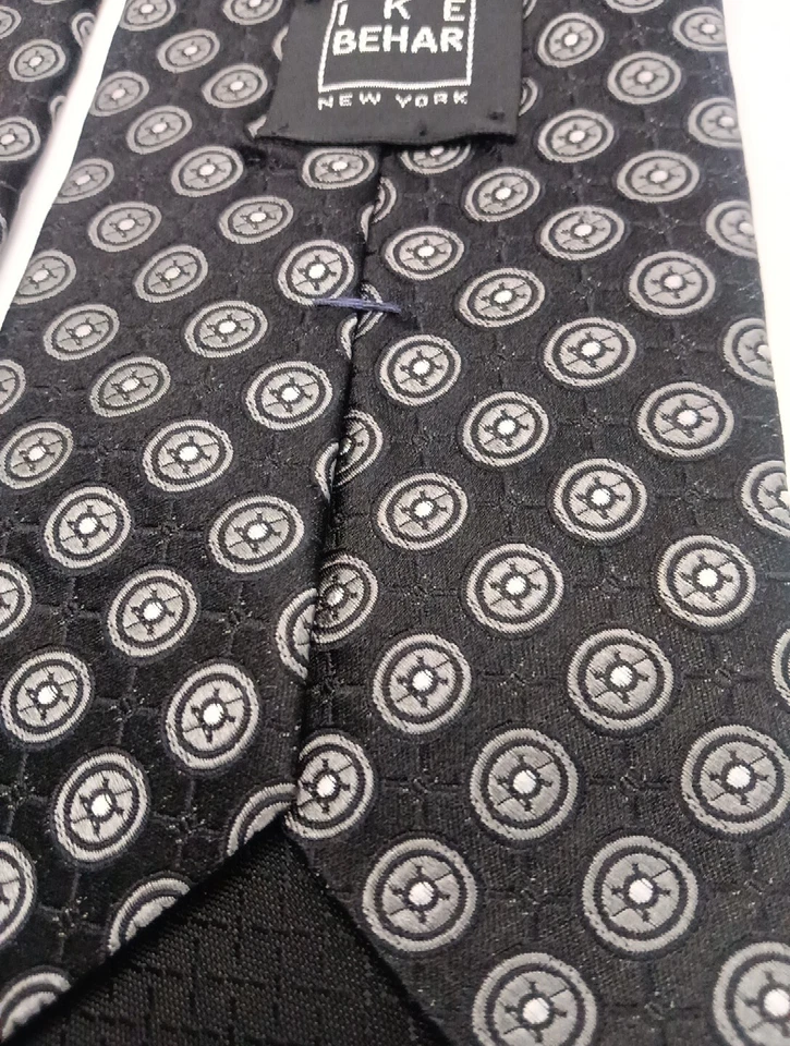 Corbata para hombre IKE BEHAR 100 % seda 59" diseñador EE. UU. geométrica negra/gris  Foto 3 de 4