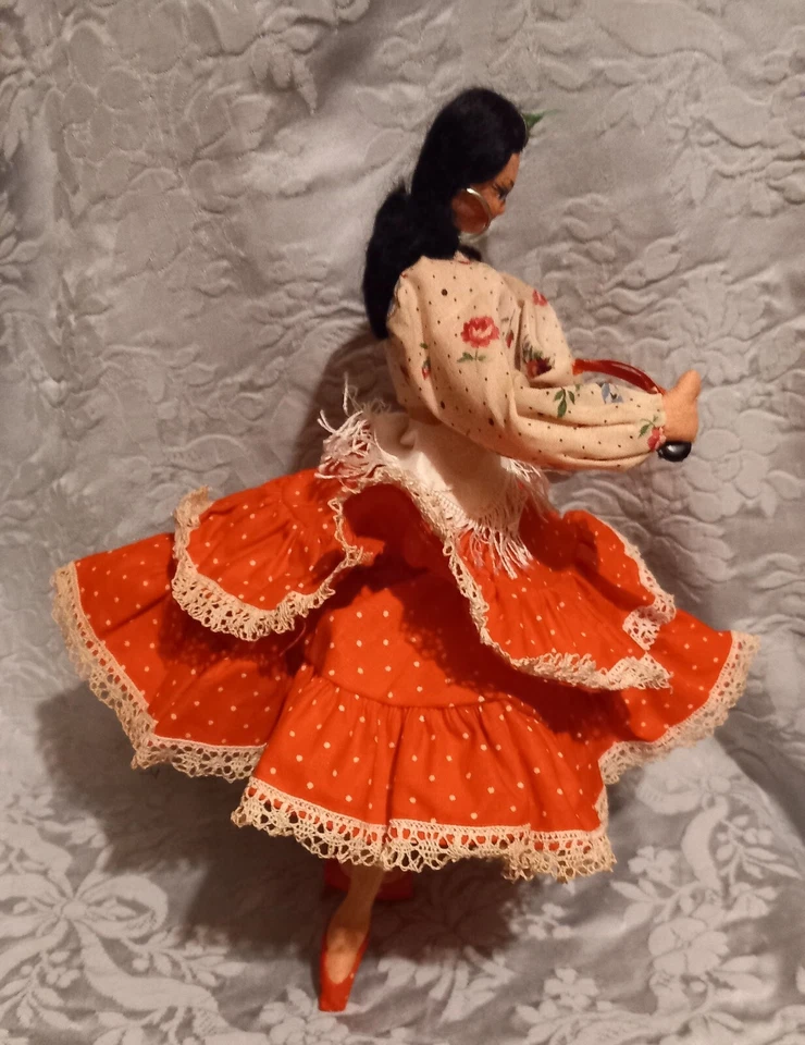 GRANDE POUPEE COSTUMEE EN  TISSU DANSEUSE FLAMENCO   HAUTEUR 29 CM ANNEES 1950 - Photo 3/4