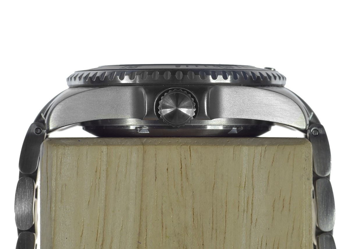MWC 24 JEWEL 1000ft/300m Automatic Military Divers Watch With