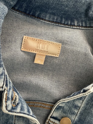 KUT from the KLOTH Jaqueline pleated sleeve crop denim jacket Sz Med NWT - Picture 10 of 13