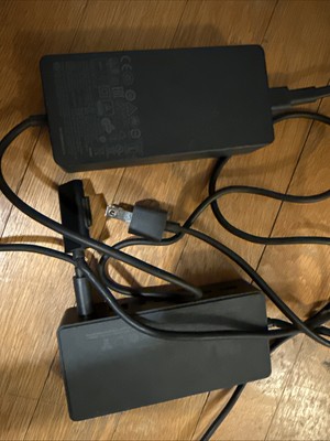 Microsoft 1661 Surface Pro Dock Station W/ 1749 AC ADAPTER Pro 3/4 /5/6/7/8
