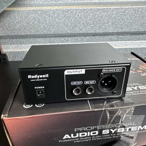 Rodyweil Mikrofon Vorverstärker Mic Booster 2 Eingänge Max 75db Verstärkung 48V Phantomspeisung - Bild 3 von 4