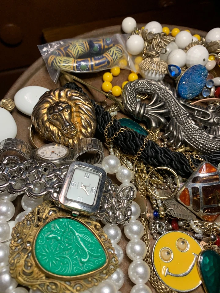 Gran Lote de Joyas Únicas Divertidas Surtidas De Colección Firmadas y Sin Firmar Foto 4 de 4