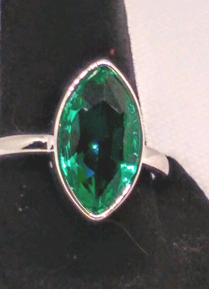 Chrome Diopside Marquis Cut Gemstone Silver Plated Ring Sz9 Amazing Handmade New - Image 3 of 4