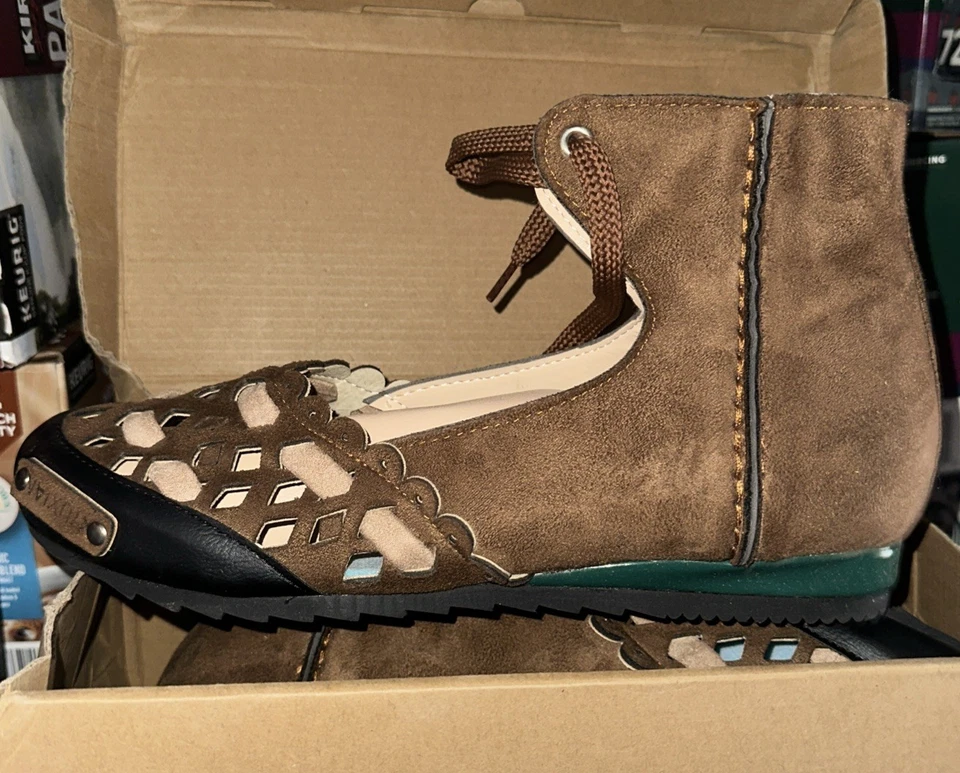 Rosy Mujer Botines Recortados Marrón Gamuza Talla 10 M EE. UU. Foto 2 de 2