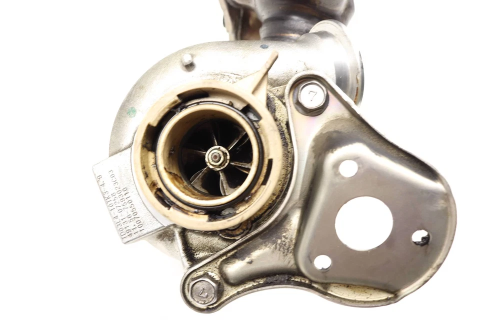 BMW 740I 2010-2012 3,0 L - turbocompresor trasero 7593023 Foto 2 de 4