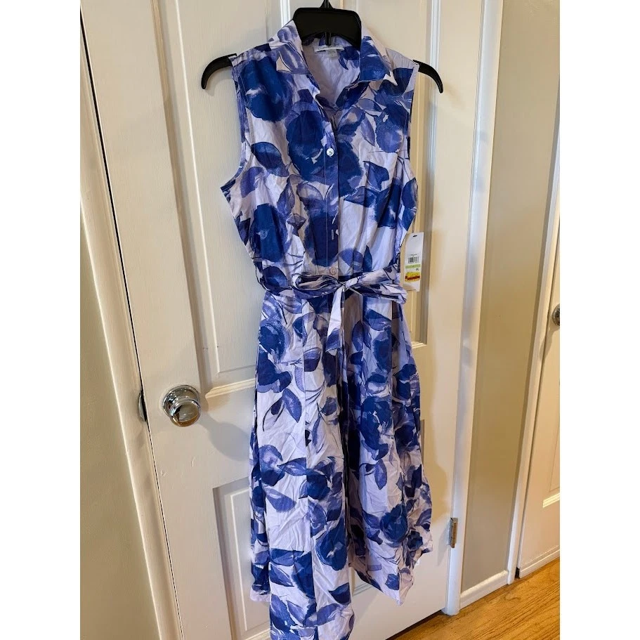 calvin klein blue and white floral dress Calvin Klein Floral Dress with Flutter Sleeves + A Special Connection With My Mama