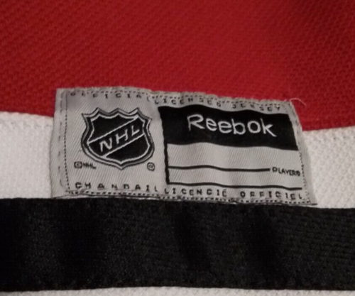 Jonathon Toews 19 Womens Medium Chicago Blackhawks Jersey Reebok Stitched & Sewn - Picture 4 of 7