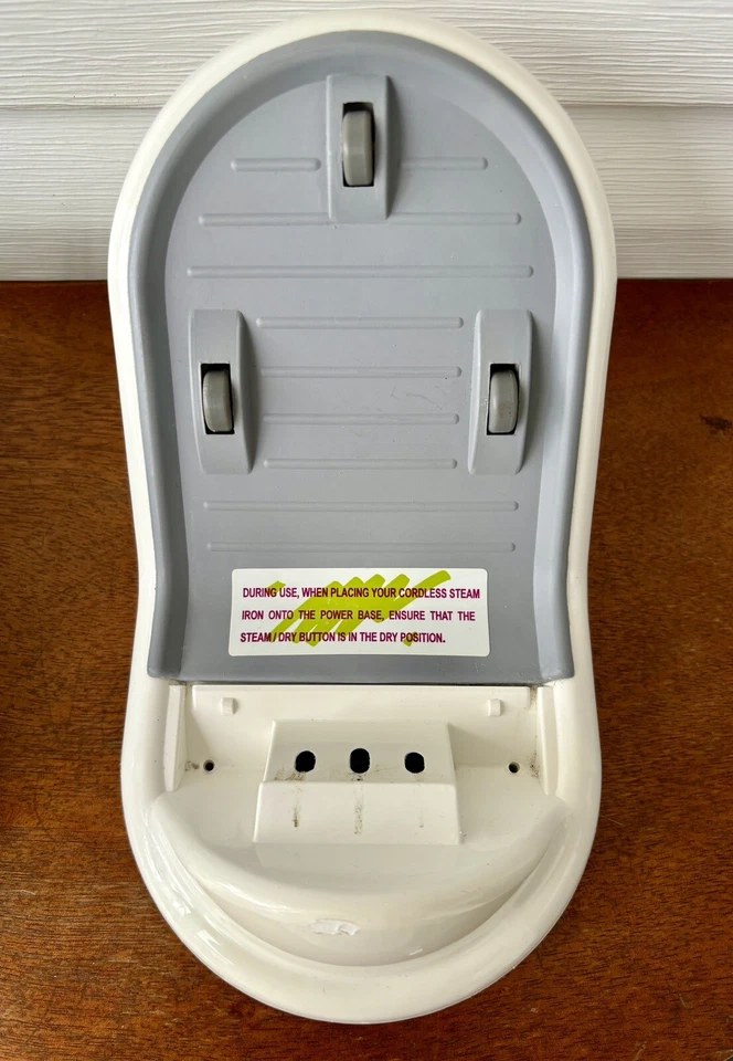 Plancha de vapor Oreck sin cable modelo TX850 base de alimentación giratoria con cable de almacenamiento Foto 3 de 4