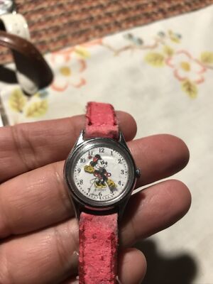 Vintage Minnie Mouse Watch RARE Vintage Minnie Mouse Watch Mint Condition | 3D Minnie  main image 4