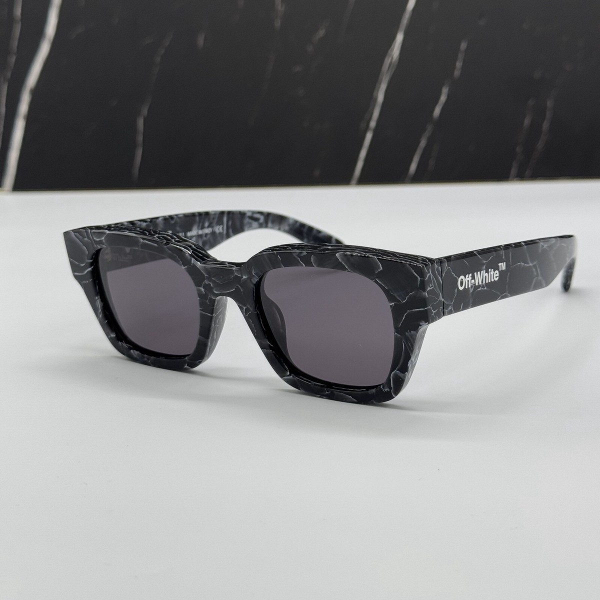 NEW OFF-WHITE UNISEX SUNGLASSES, OFF-WHITE ZURICH BLACK MARBLE EYEWEAR OFF-WHITE Buy OFF WHITE Zurich Unisex Square Sunglasses Online  main image 3