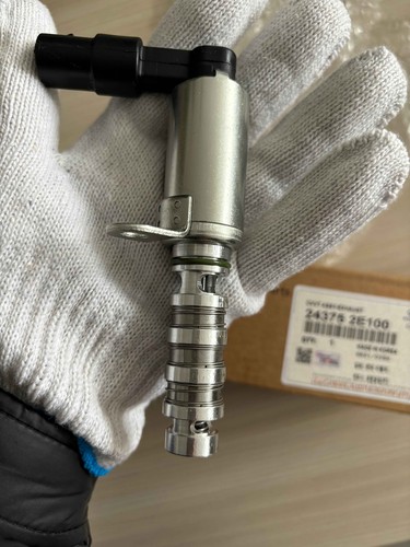 Variable Valve Timing (VVT) Solenoid for Hyundai Elantra Kia Forte Soul Genuine - Picture 5 of 7