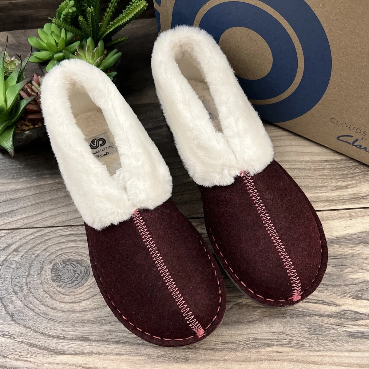 NIB Clarks Step Flow Low Felt Faux Fur Comfort Indoor Outdoor