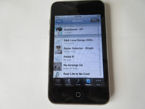 Apple iPod Touch 3rd Generation 32GB MP3 Player (4200 songsMC008LL) - Picture 13 of 18
