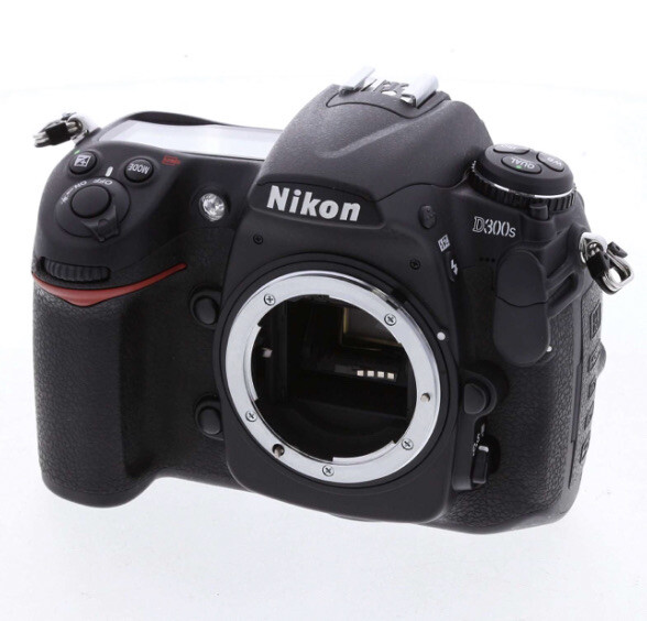 Nikon D300S SLR Digital Camera Body set | eBay Nikon D300S SLR Digital Camera Body set | eBay