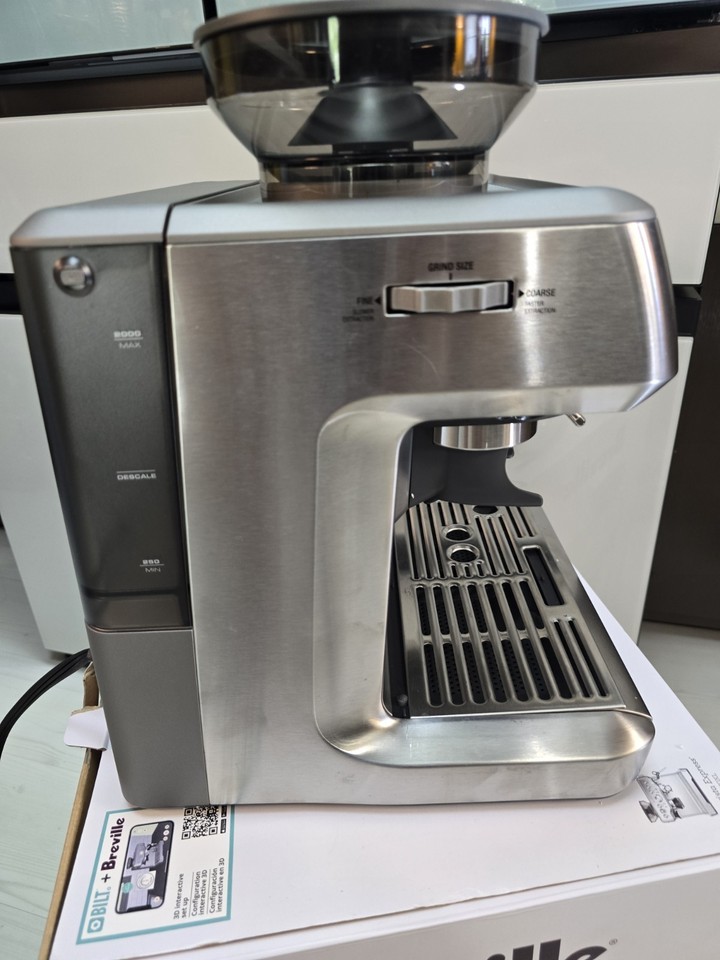 Breville BES870XL Barista Express in Black - Whole Latte Love