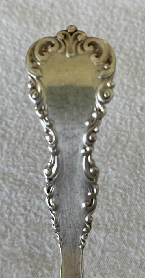 HERMOSA SOPA INTERNACIONAL DE PLATA ESTERLINA REVERE/CUCHARÓN DE OSTRAS 10 1/4" Foto 4 de 4