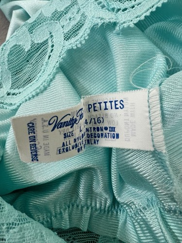 Vintage Vanity Fair Top Sleepwear Sz Large Petites Y2K Blue Lace Made USA - Picture 9 of 12