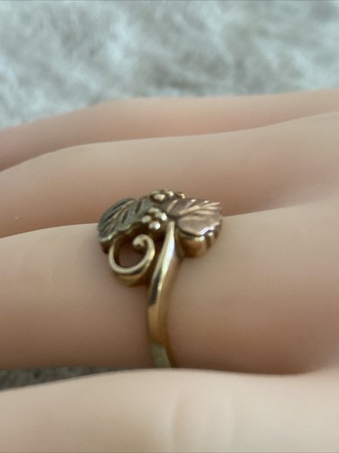 LADIES 10K YELLOW & ROSE GOLD RING LEAF PATTERN LEAVES DESIGN Black Hills Gold - Picture 8 of 24