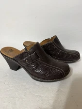 Womens SOFFT 1042100 Brown Embossed Leather Clogs Heels Slip On Shoes 9M