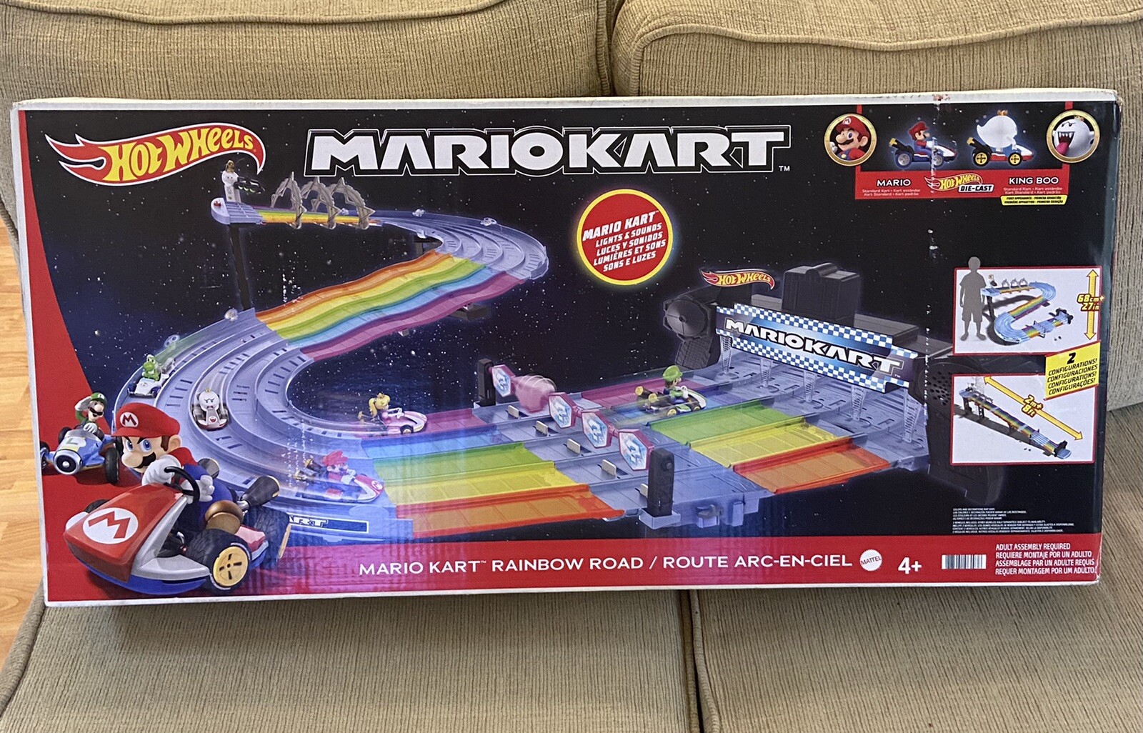 BRAND NEW Hot Wheels Mario Kart Rainbow Road Raceway Track Set eBay