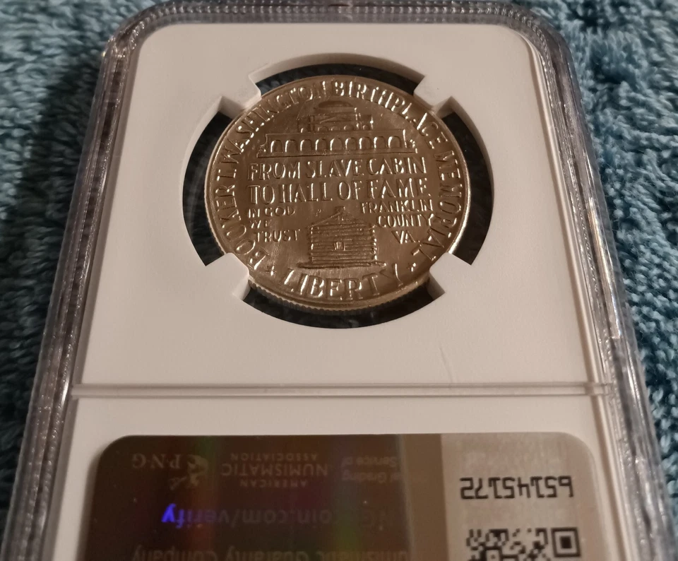 1947 Booker T. Washington commemorative half dollar, NGC MS66, Gem blast white - Image 4 of 4