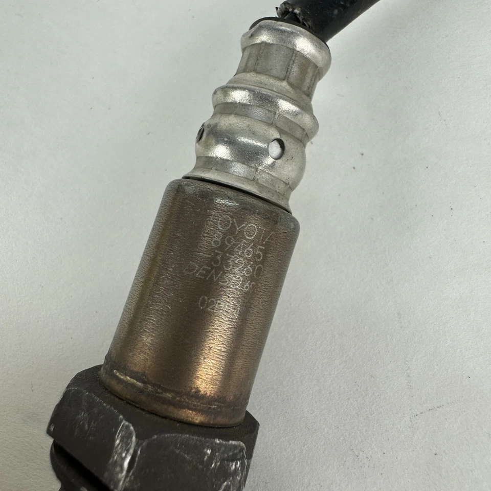 Sensor inferior OEM 89465-06070 / 89465-33260 para Toyota Camry 2002-2006 1MZ V6 Foto 3 de 4