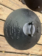 Vintage Cook N Kettle Cast Iron 3-Legged Pot Cauldron Kettle Grill