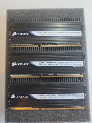 Corsair Dominator 6 GB Triple Channel DDR3 1600 MHz (CMP6GX3M3A1600C8) Arbeitsspeicherkit
