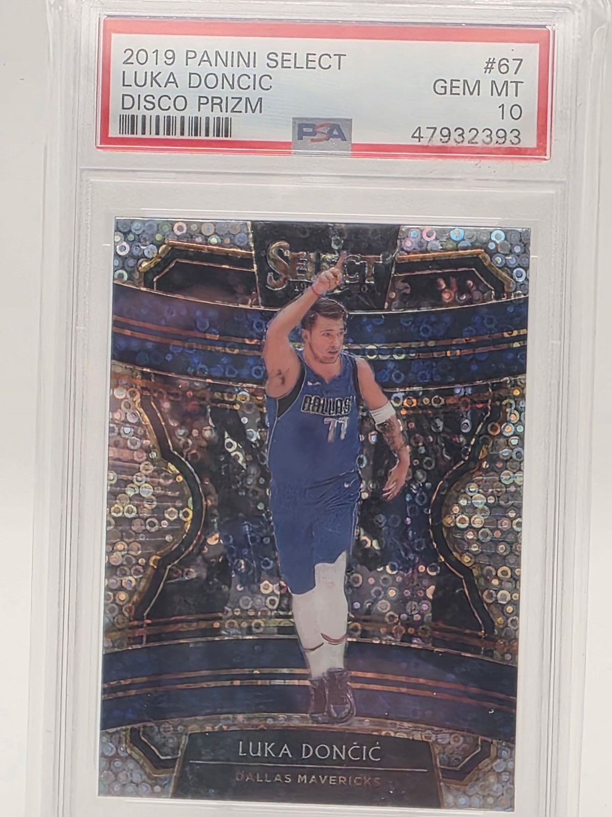 Luka Doncic 2019-20 Select Disco Prizm SP #67 PSA 10 Dallas Mavericks